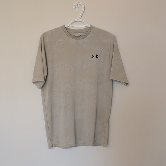 Under Armour, Camo design, t-shirt, Tan, Beige, loose fit,Size Medium - Picture 1 of 6